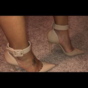 Jessica Simpson Nude Heels